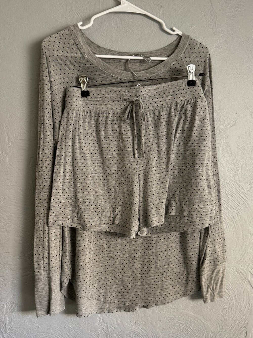 GAP Pajama shorts & long sleeve top - gray w/ black polka dots